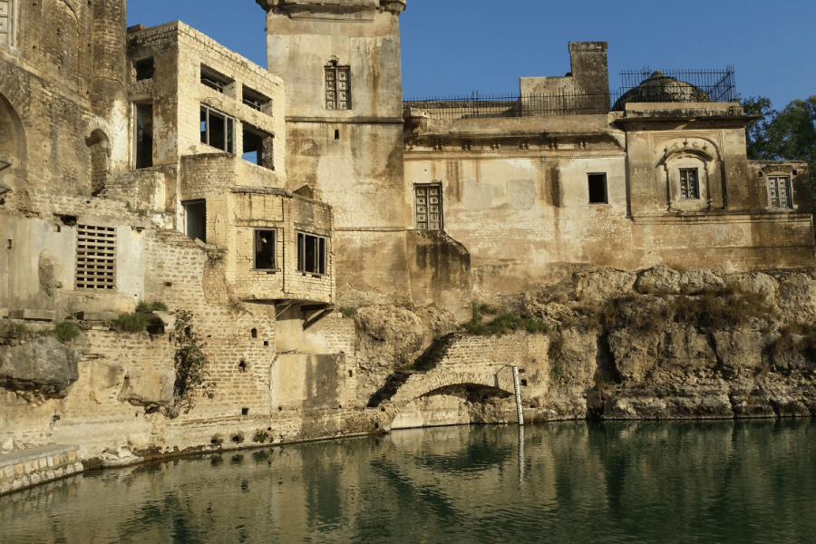 1 Day Tour to Kallar Kahar and Katas Raj Temple from Islamabad