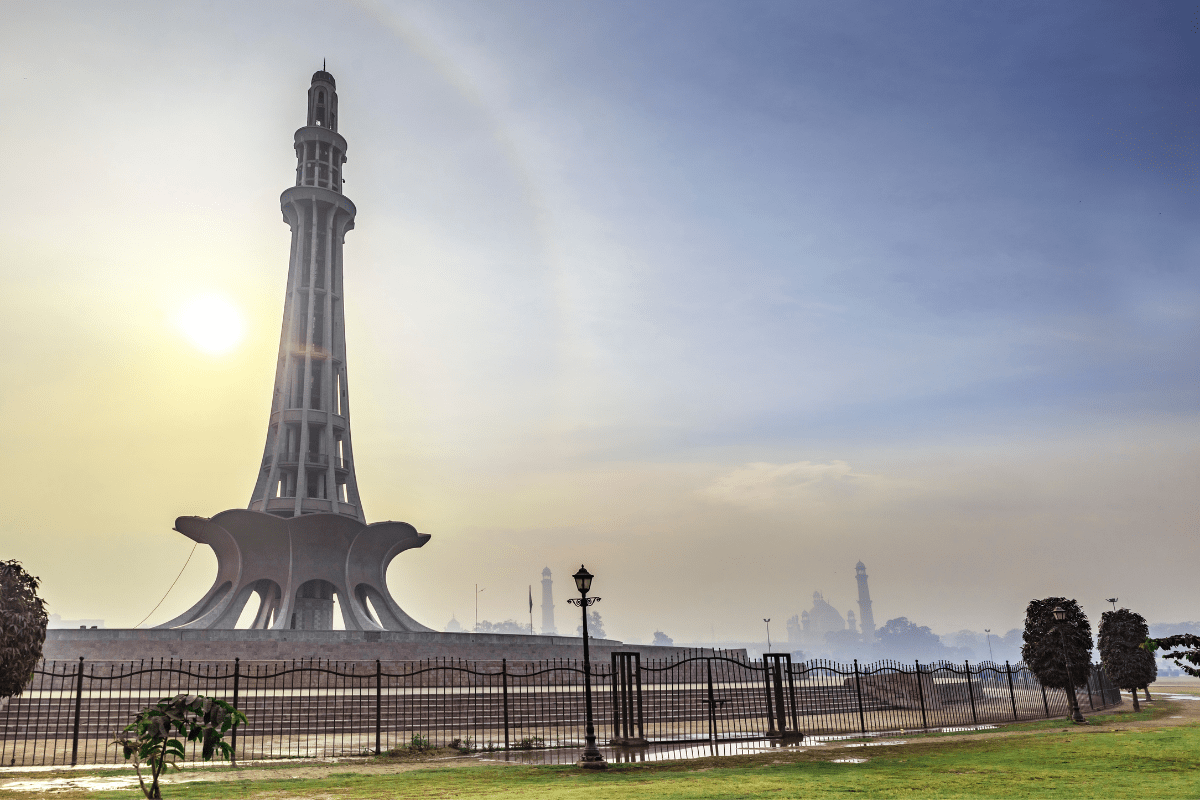 1 Day tour to Lahore