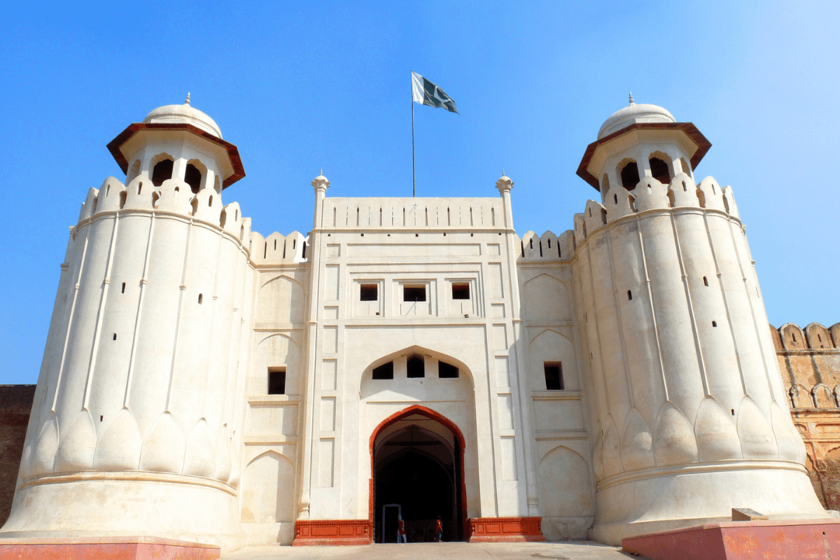 1 Day tour to Lahore