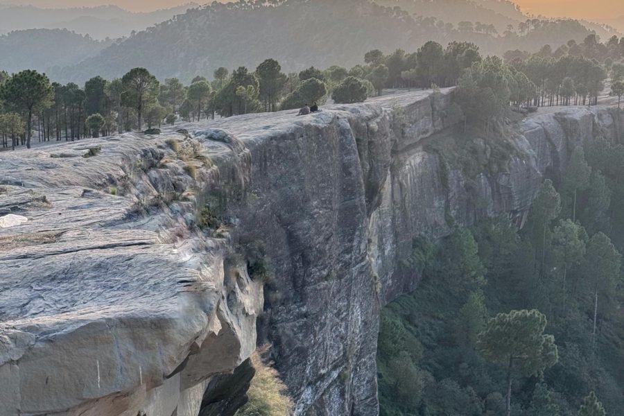 1 Day Tour to Panjpeer Rocks